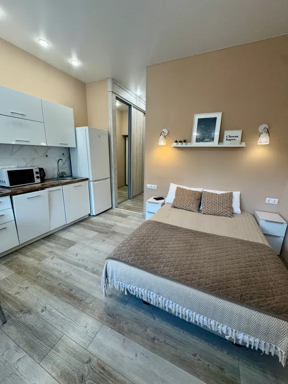 Светлая уютная студия с видом на горы