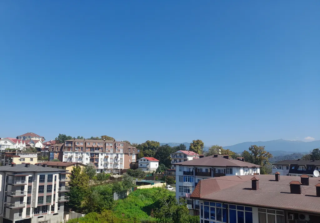 Светлая студия в тихом районе у моря