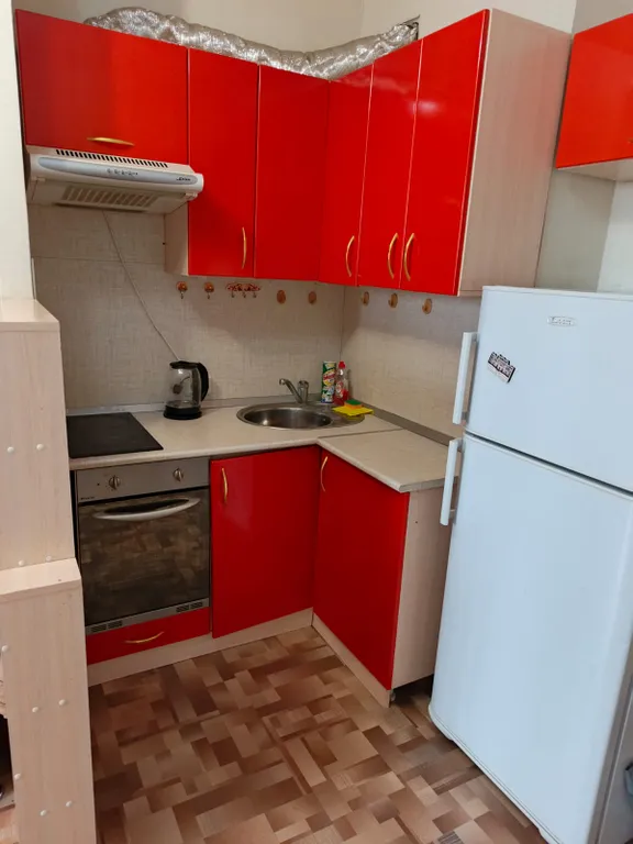 Ленинский район, каштак. Спортивные комплексы, учебные заведения, тц