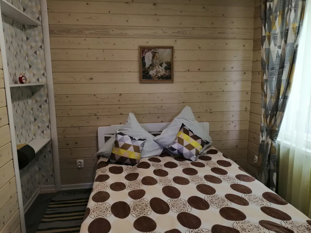 Уютные домики на берегу озера с баней на дровах