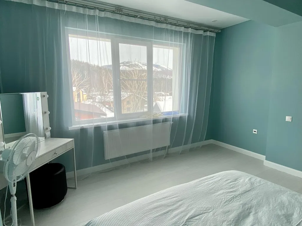 Апартаменты с видом на гору Большевик