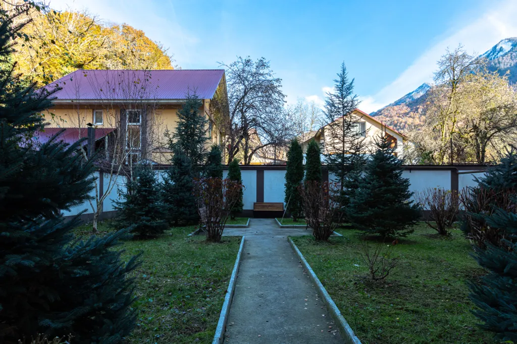 Уютная студия с видом на горы