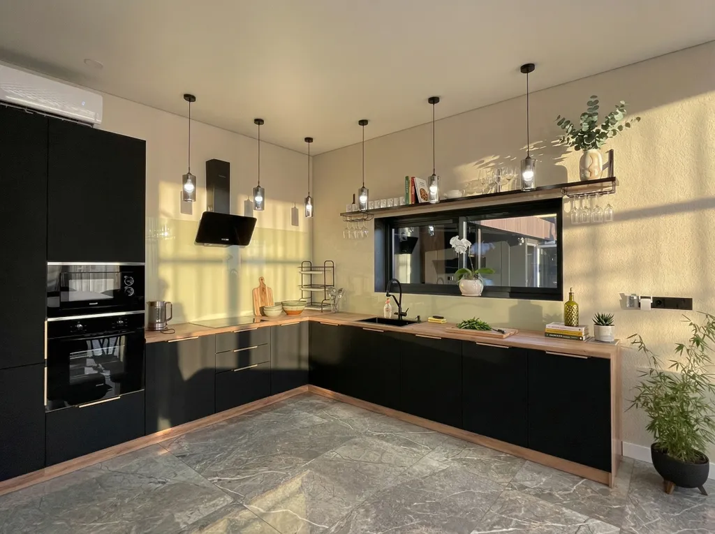 Вдали от суеты с закатом наедине