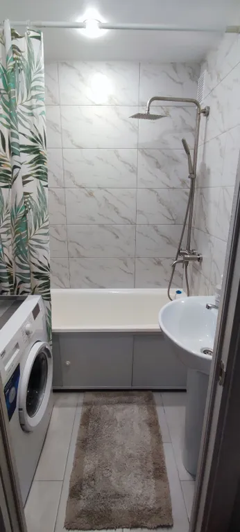 Уютная квартира около больницы Середавина