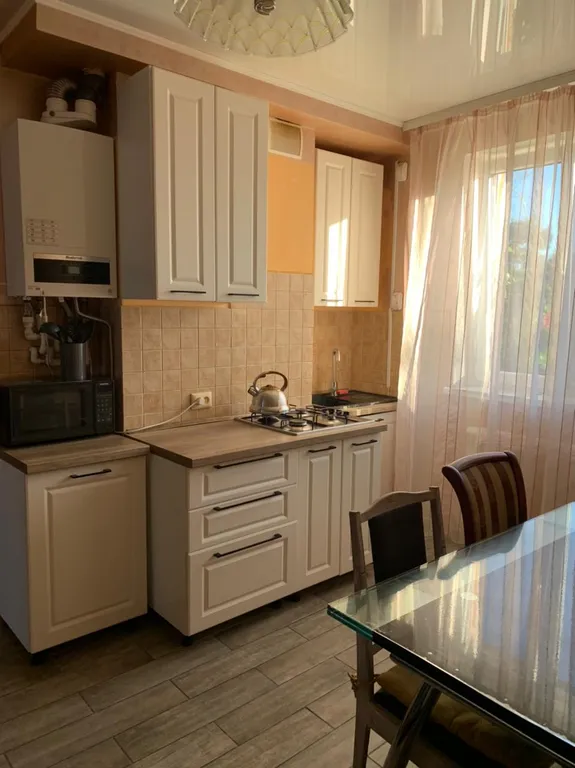 Уютная просторная квартира — аренда посуточно в Пионерский