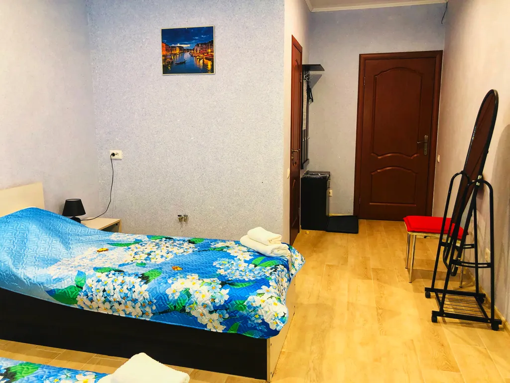 Комната с 2 односпальными кроватями