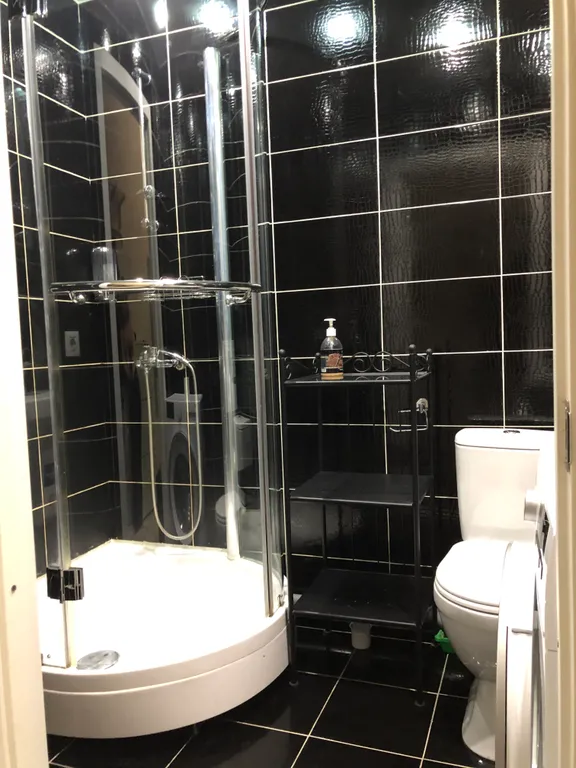 Квартира-студия возле метро