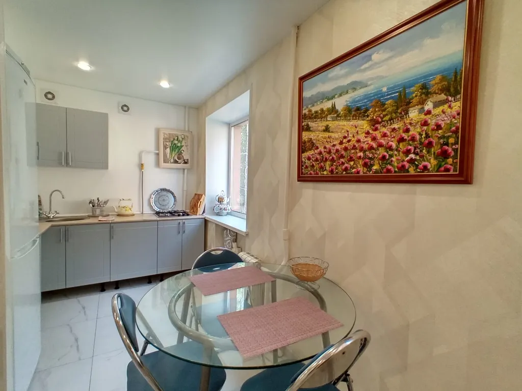 Уютная квартира рядом с Лаврой, Гевсиманским Скитом и парком Скитские