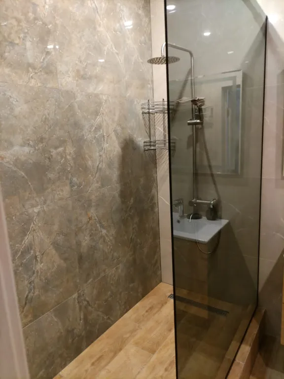 Двухкомнатная квартира с новым ремонтом