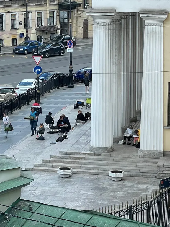 Квартира Квартира Романтика в центре: вид на Музей Арктики, до 5 гостей — Санкт-Петербург