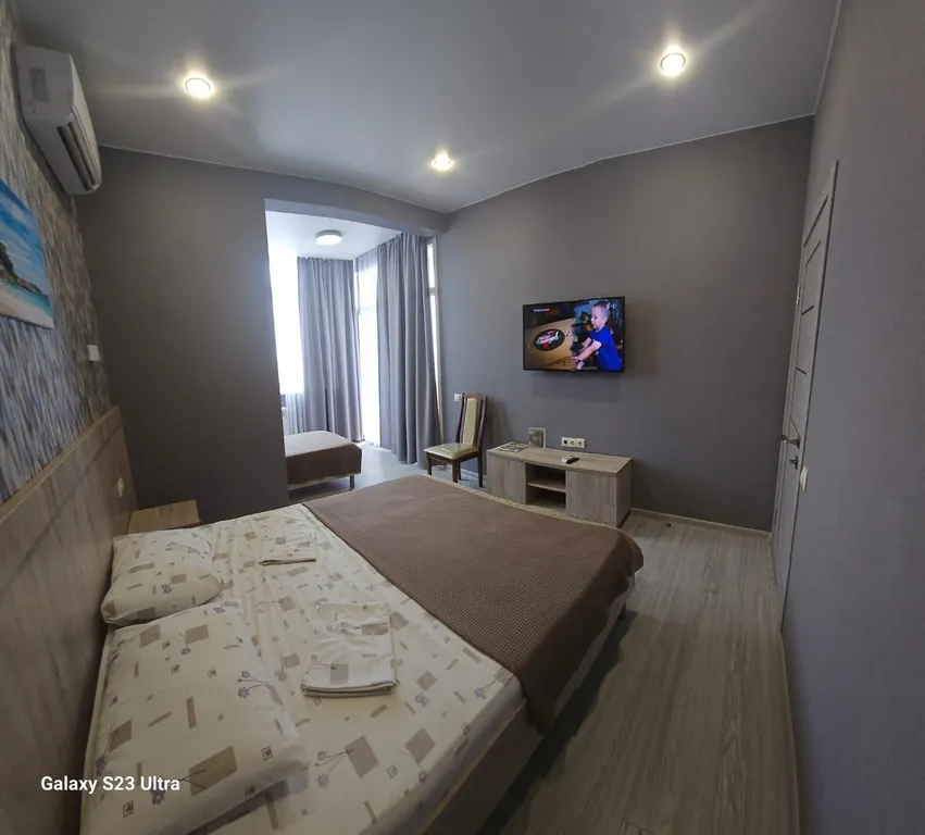 Квартира Двухкомнатная квартира «Красивые глазки» — Лазаревское