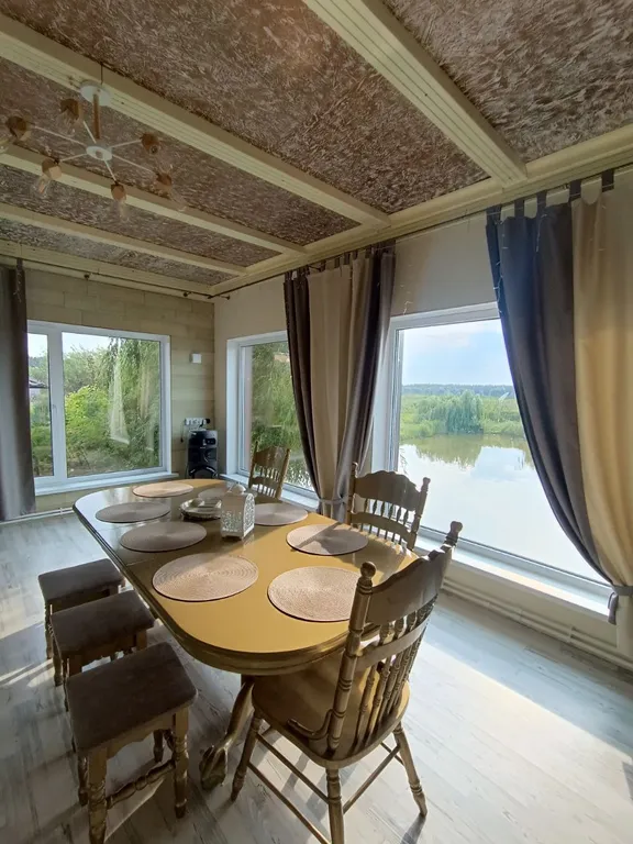 Дом у озера