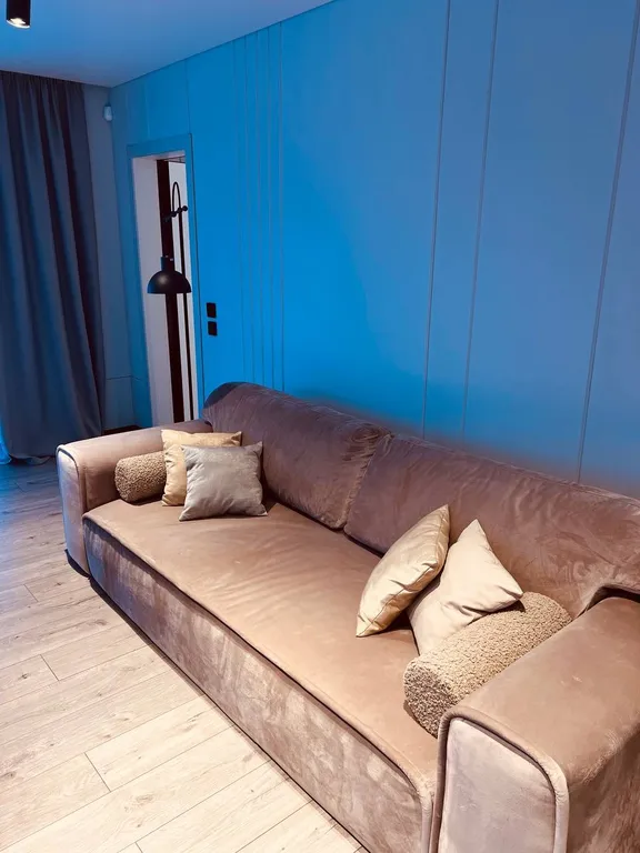 Новый стильный дом с купелью и сауной