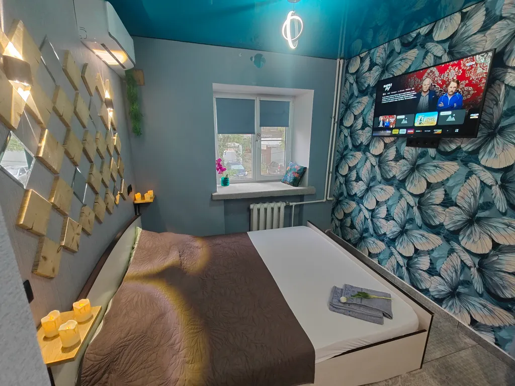 Квартира Отличная студия напротив Сибади в центре Нефтяников — Омск