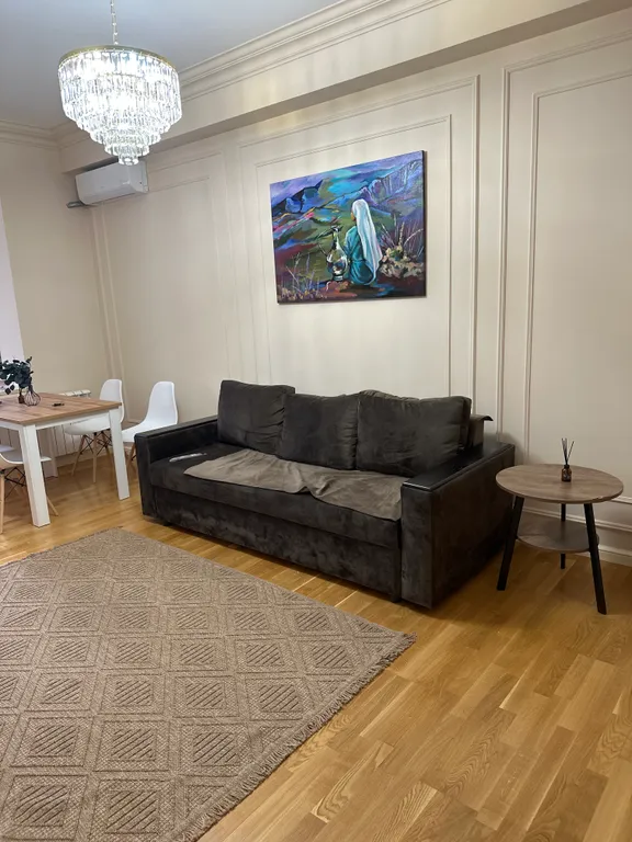 Уютная евродвушка с новым ремонтом на первой береговой линии