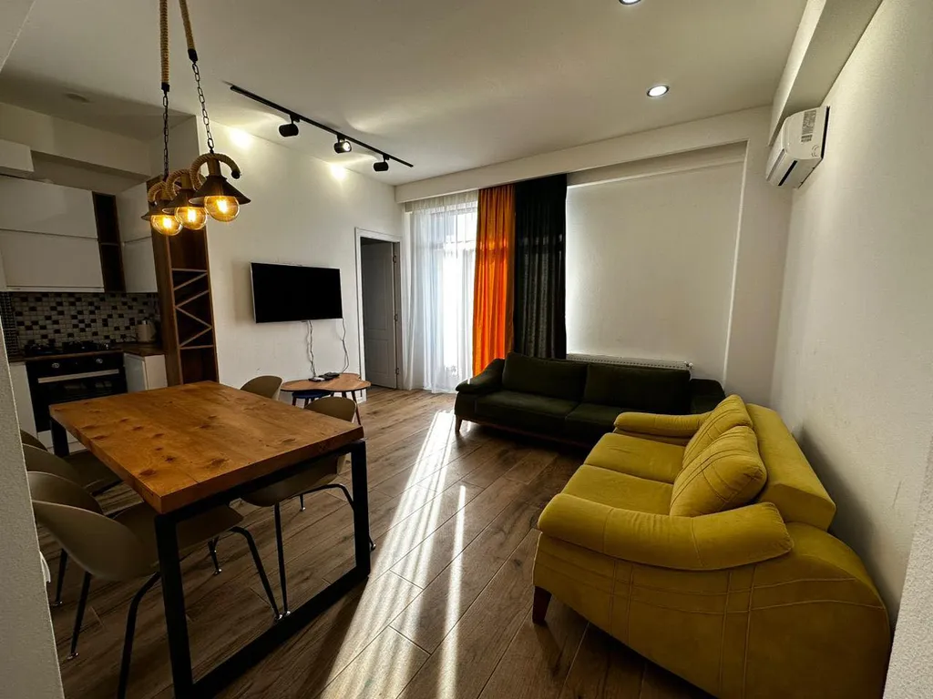 2-комнатная Квартира — аренда посуточно в Тбилиси