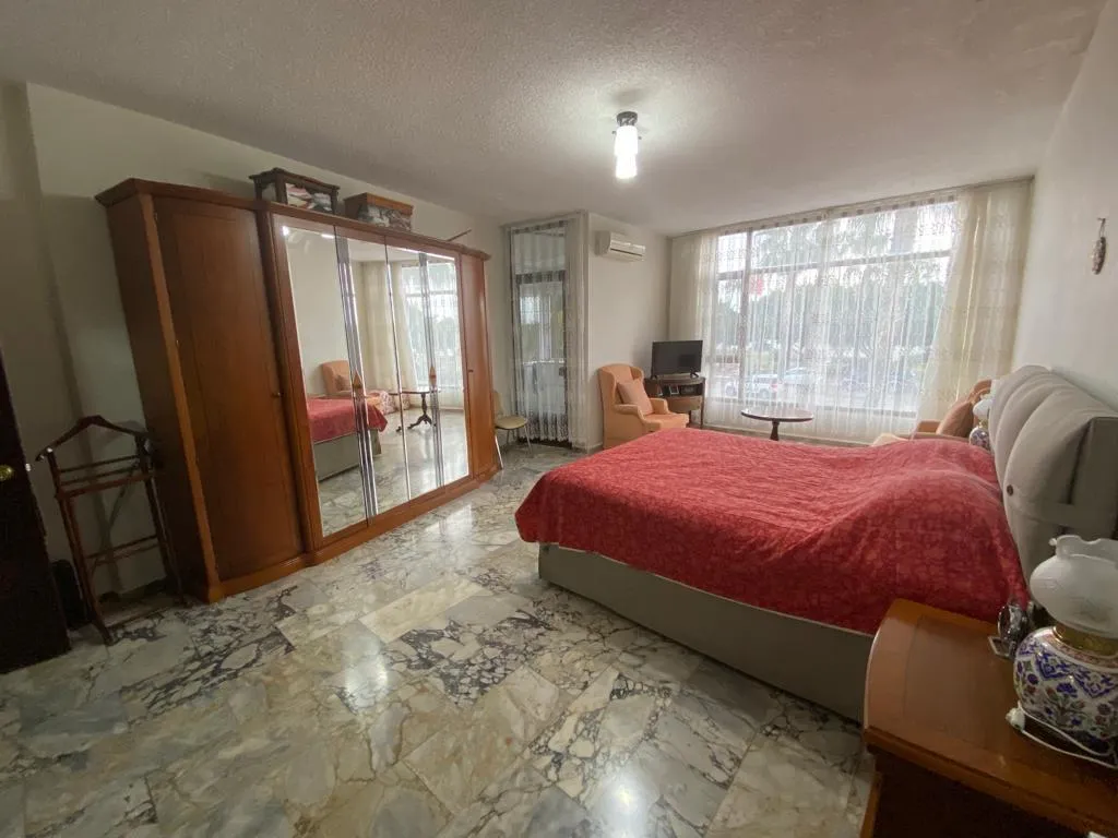 Мерсин Мезитли 3+1 дуплекс дом на берегу моря