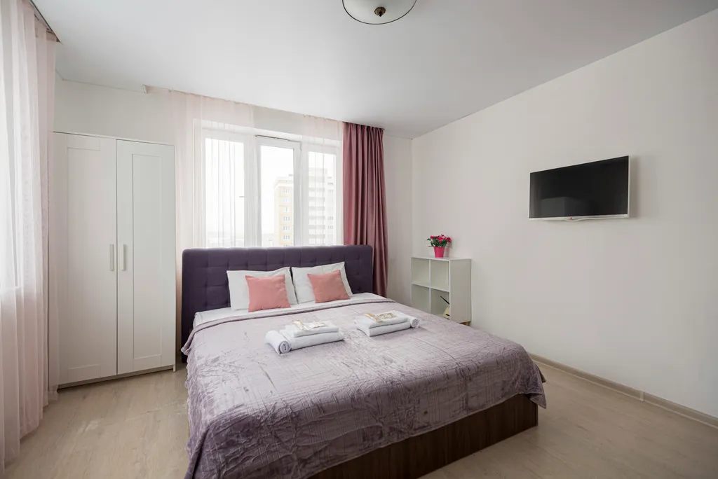 Радужная квартира недалеко от залива, гостиничный сервис, кондиционер