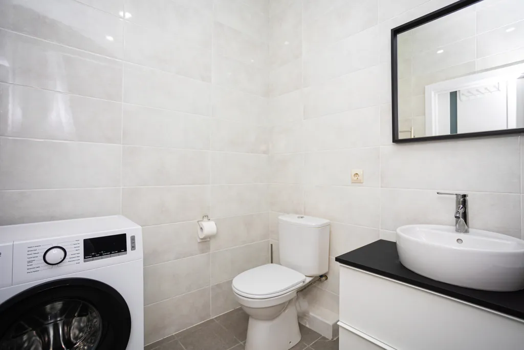 Квартира Апартаменты в сердце города с видом на горы и 100 м от моря — Геленджик