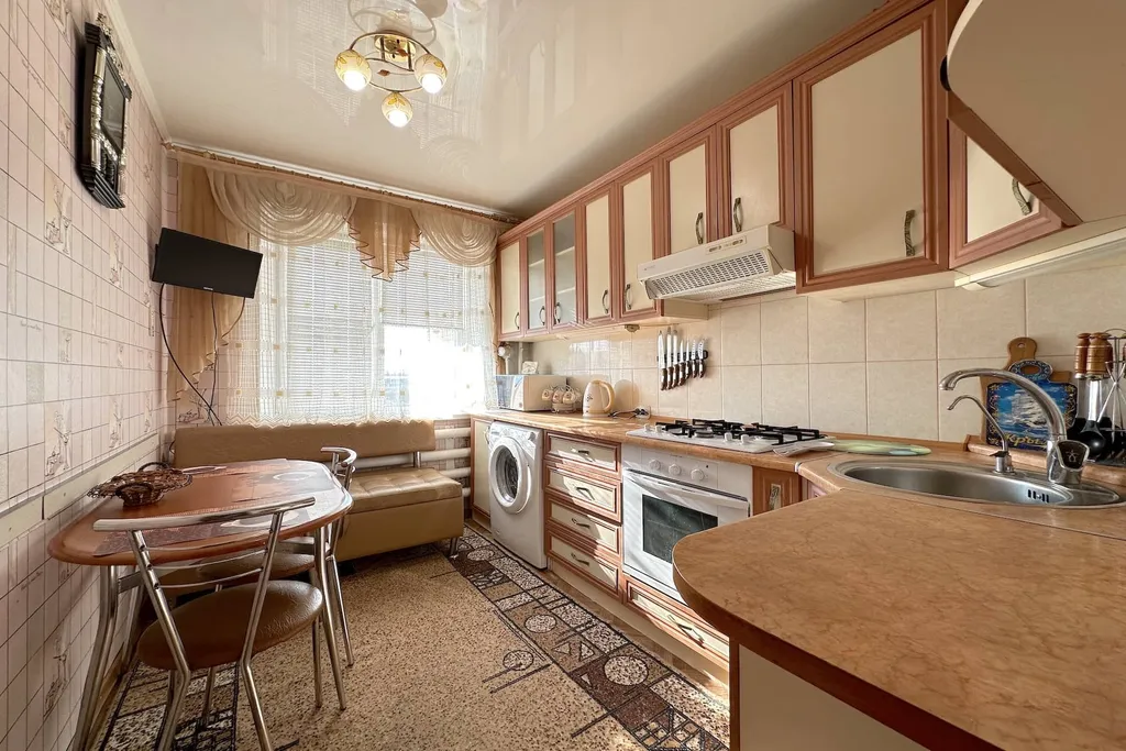 2-комнатная Квартира — аренда посуточно в Феодосия