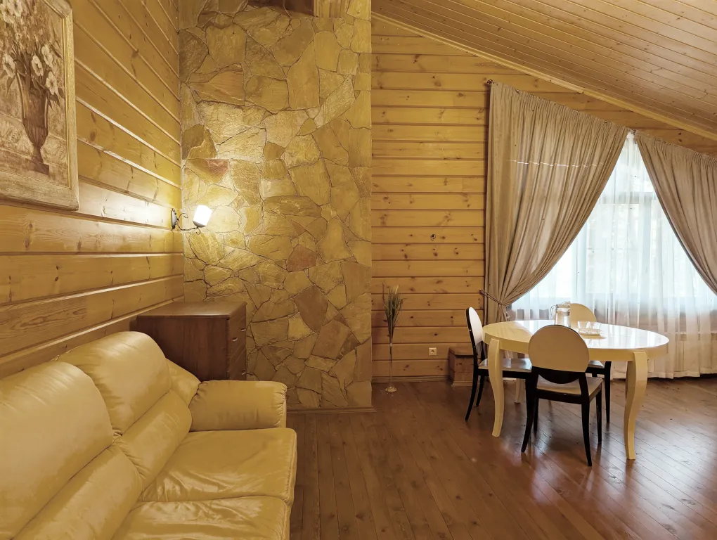 Сруб в заповедном лесу