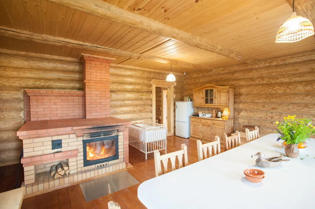 Дом у озера на Селигере