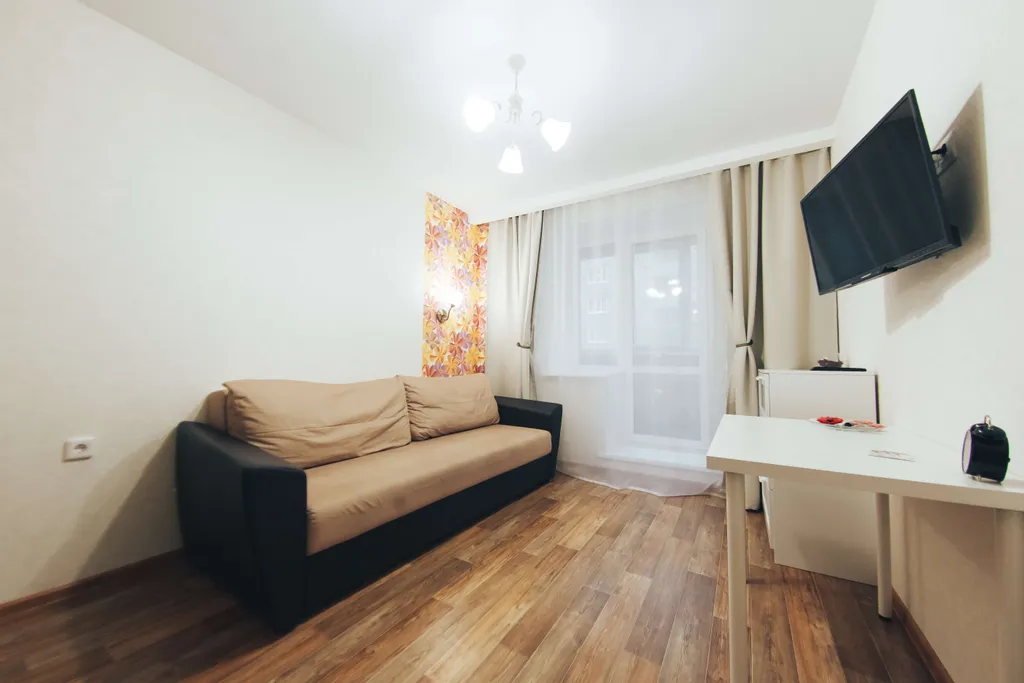 Квартира в 150 метрах от НИИ онкологии и Лагерного сада