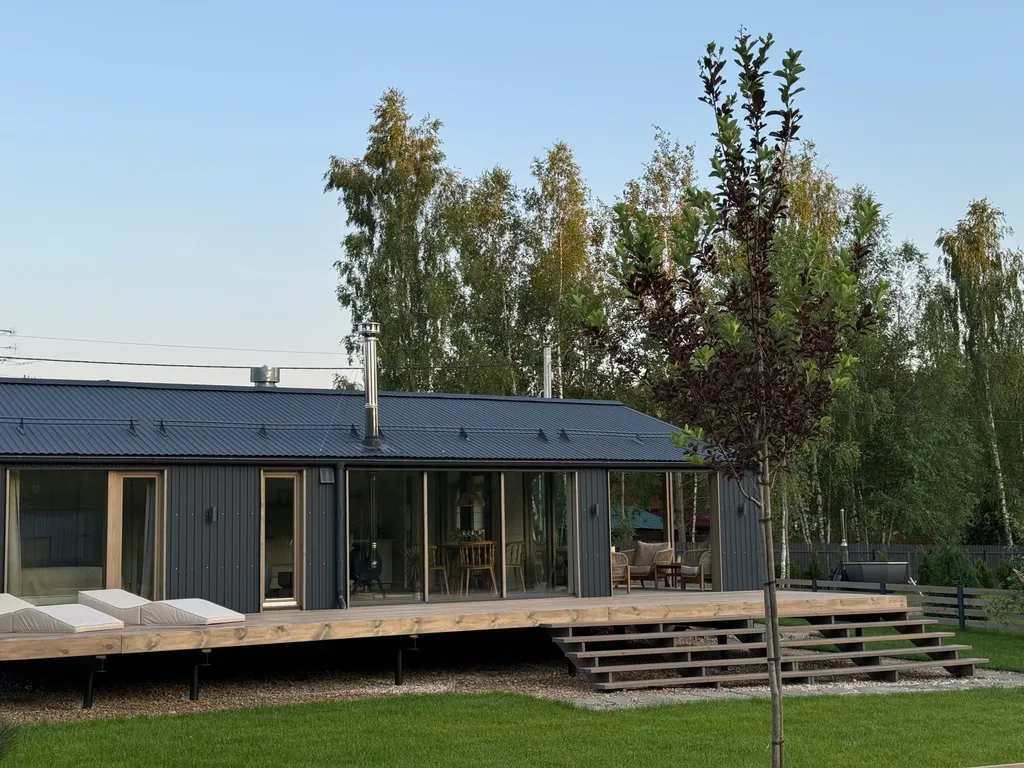 Уютный загородный дом в тишине