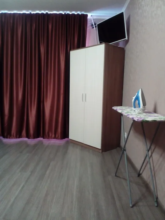 Квартира у Айсберга, Хутынского монастыря