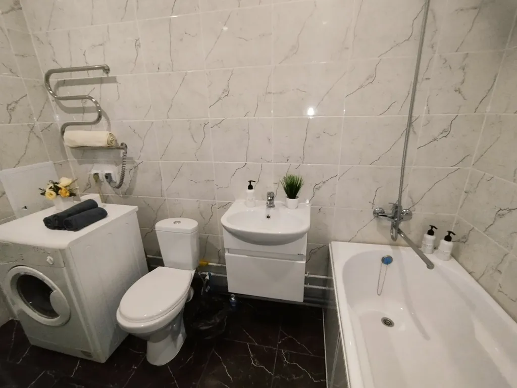 Студия у набeрежной в самoм центpе