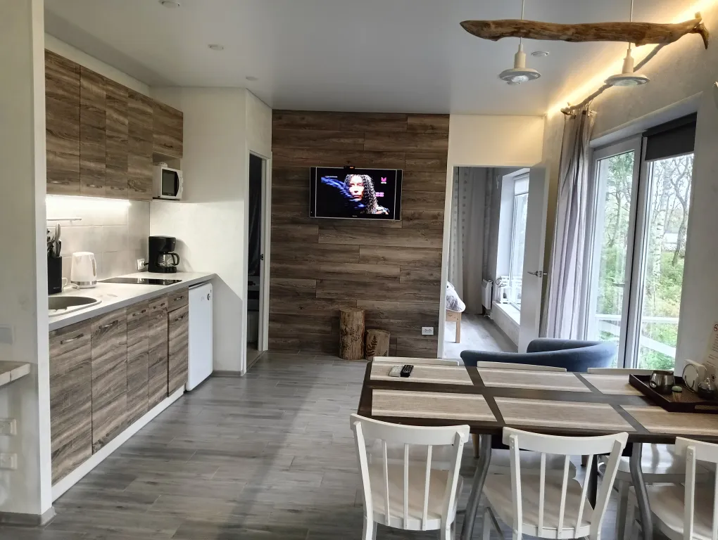 Дом на берегу озера