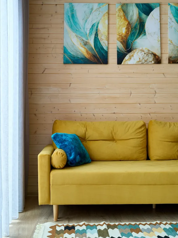 Дом у реки с баней