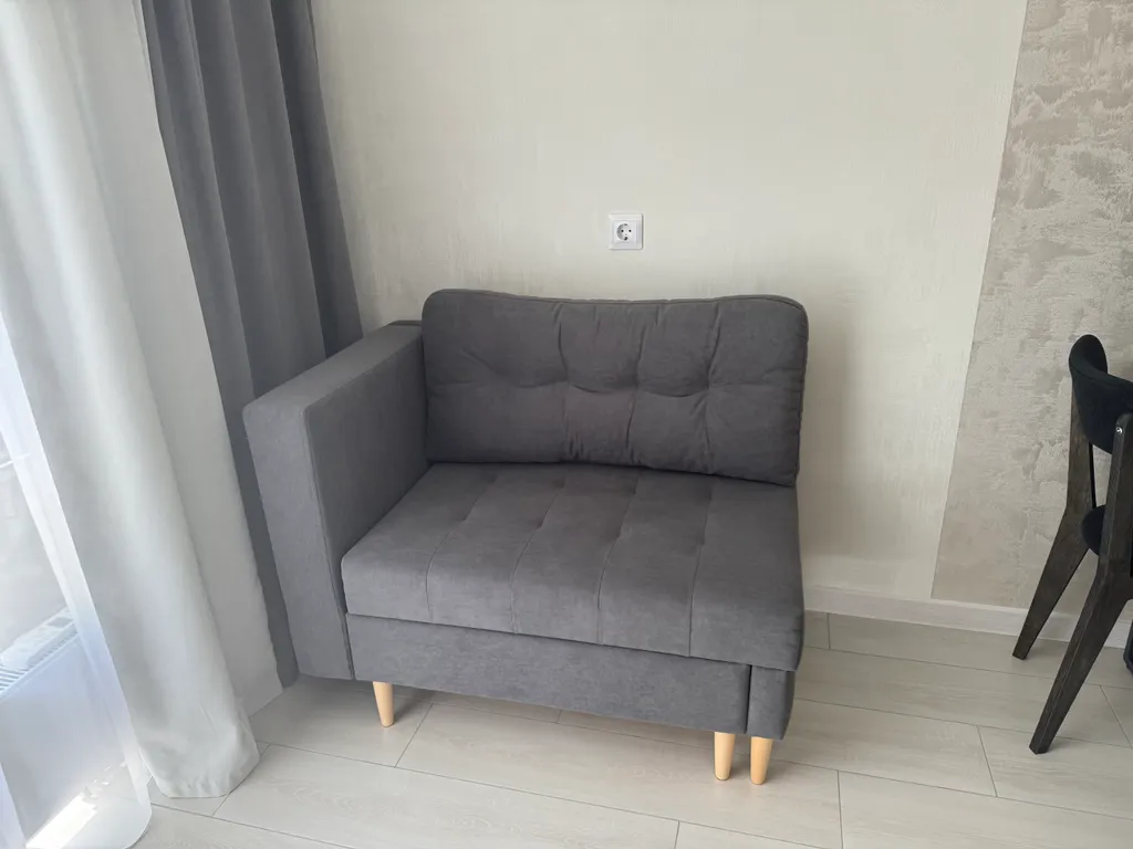 Студия 90 с видом на море