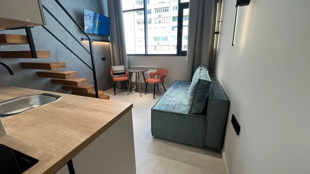 Квартира Квартира Двухуровневая студия в историческом центре рядом с Волковским театром — Ярославль