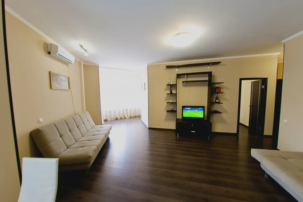 Просторная смарт-двушка в центре на Донецкой