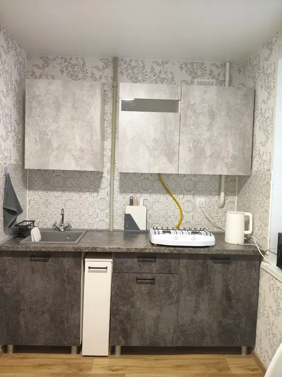 Просторная теплая квартира у Бульвара Нефтепереработчиков