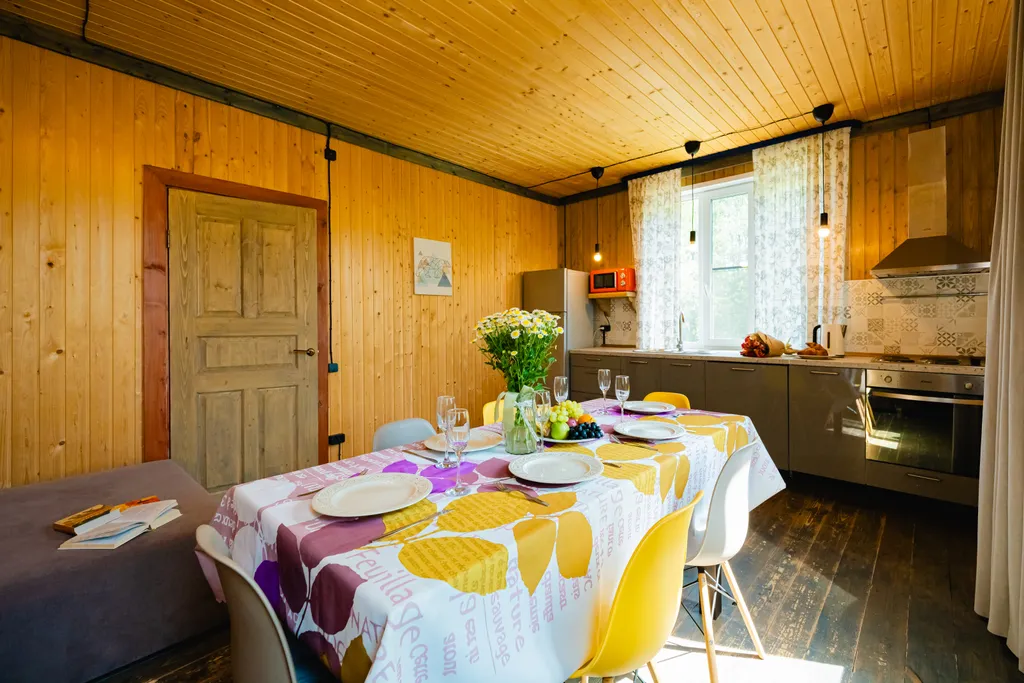 Дом у пруда в Веслево