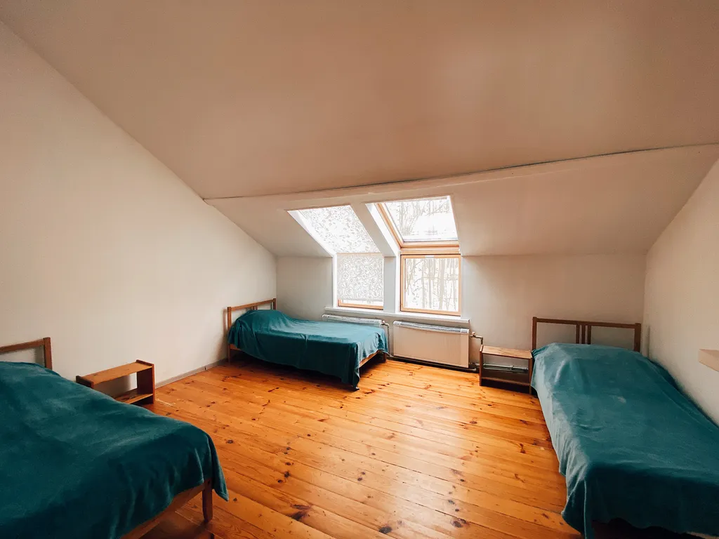 Тёплый коттедж у воды