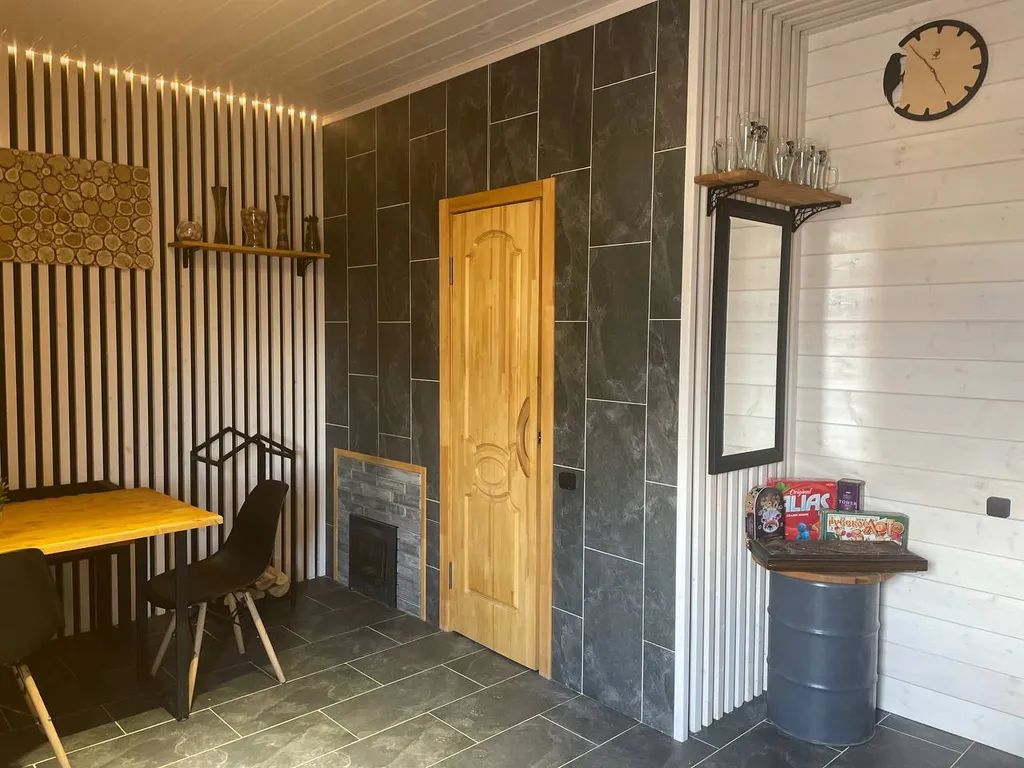 Уютный номер с бассейном