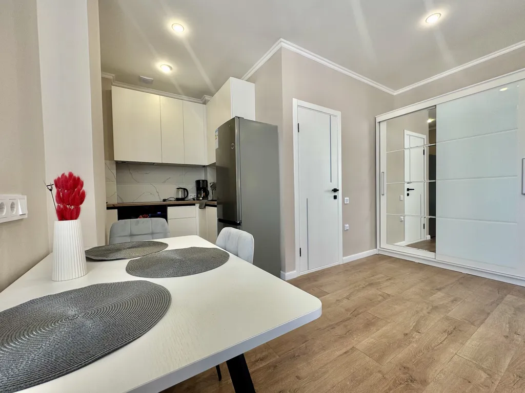 Апартаменты с боковым видом на море