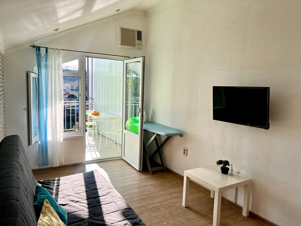 Эллинг у моря