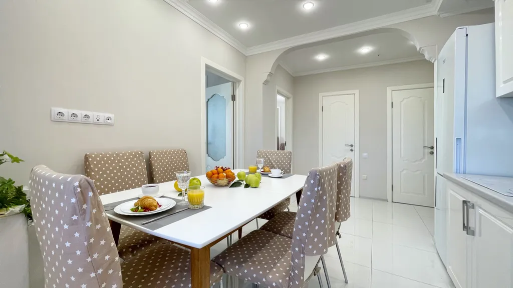 Квартира у моря с двумя спальнями и панорамным балконом