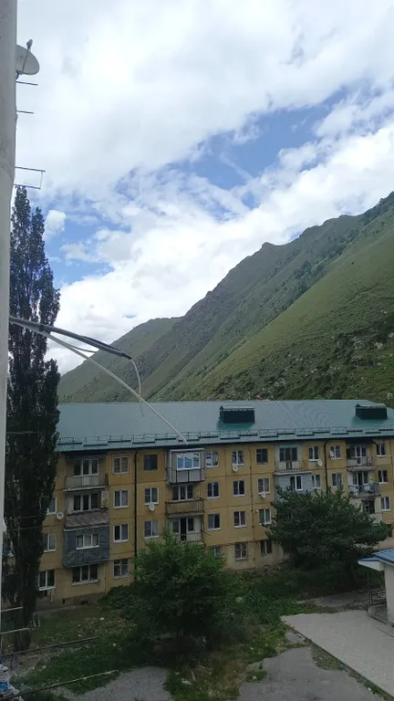 Уютная квартира с видом на горы