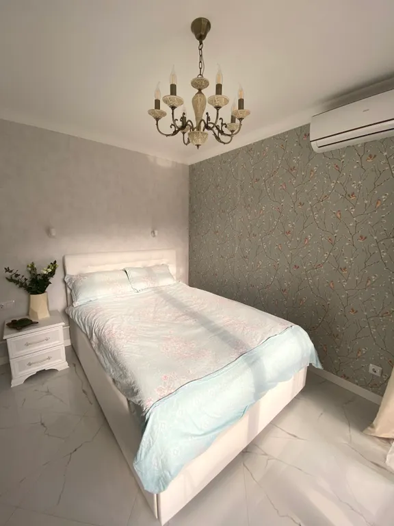 Чудесная квартира с видом на озеро и горы