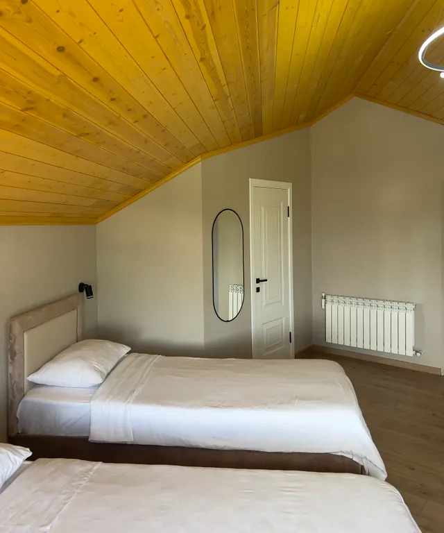 Двухместный улучшенный номер с двумя отдельными кроватями