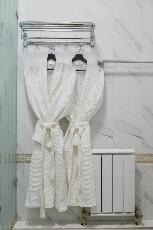 Трехкомнатная квартира с видом на горы в центре города