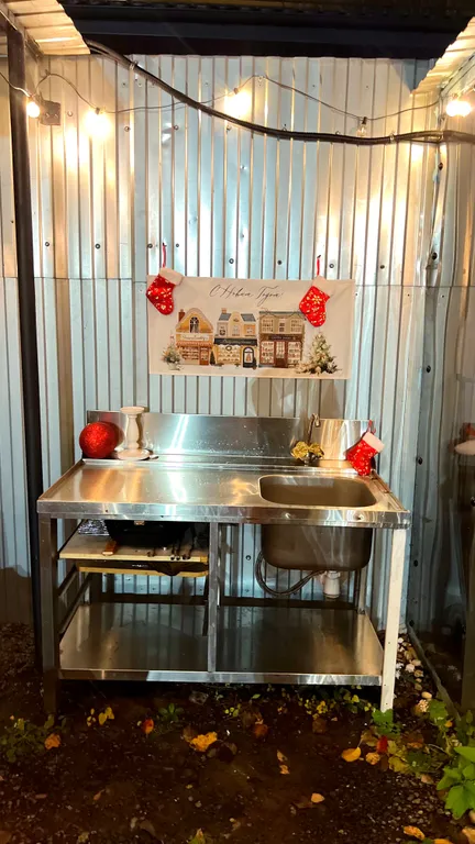 Волшебный дом у Волги в Казани: тёплый уют, мангал-зона и проектор