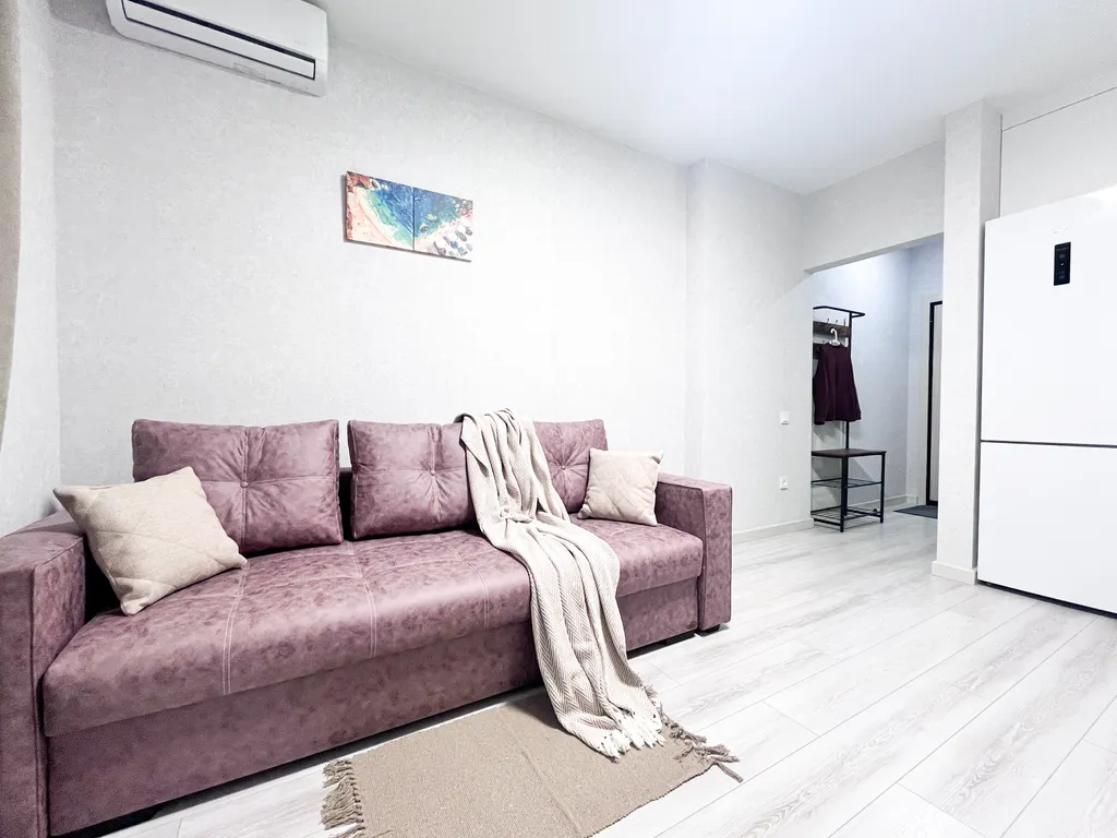 Превосходная студия для двоих с лоджией