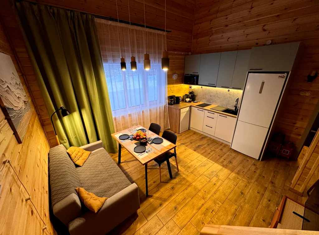 4-комнатный Дом