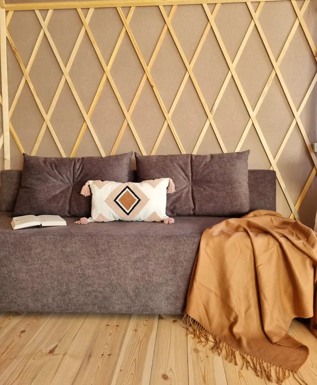 Комфортабельная юрта с панорамным окном, холодильником и микроволновко